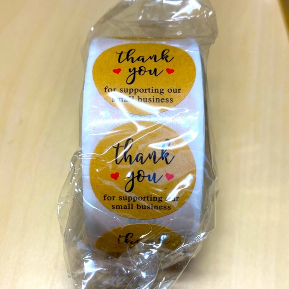 500!!! 1 inch “Thank You” Sticker Roll for your wonderful customers ❤️ 📦 - Picture 5 of 5